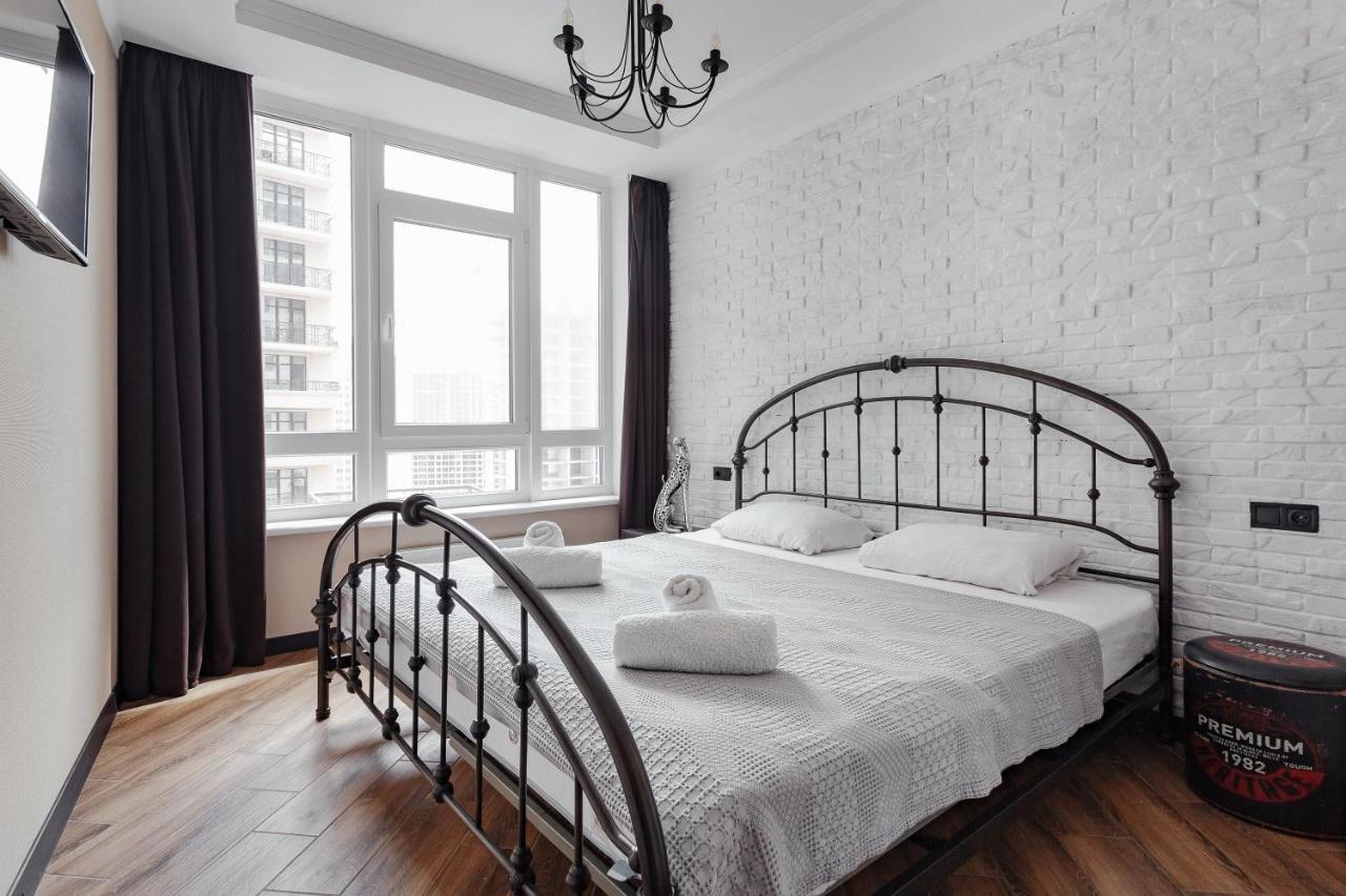 Apartments In Arcadia Vip Одесса Экстерьер фото